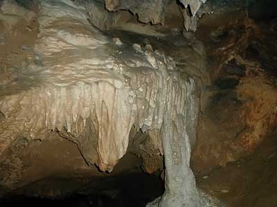 Мраморная пещера. Туристическо-оздоровительный комплекс "Привал".